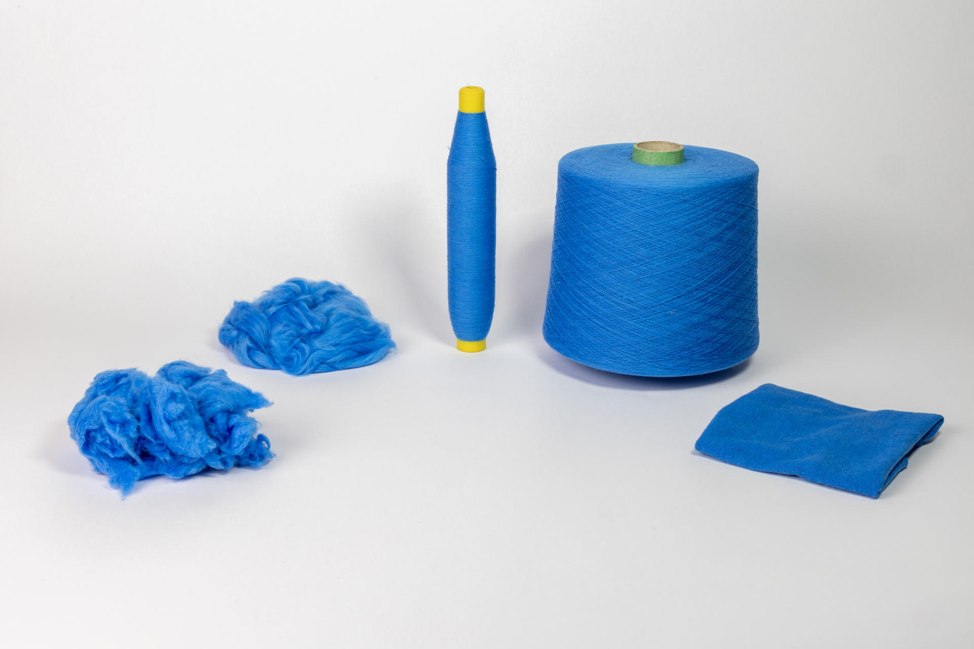Mechanical fiber regeneration process in textile industry