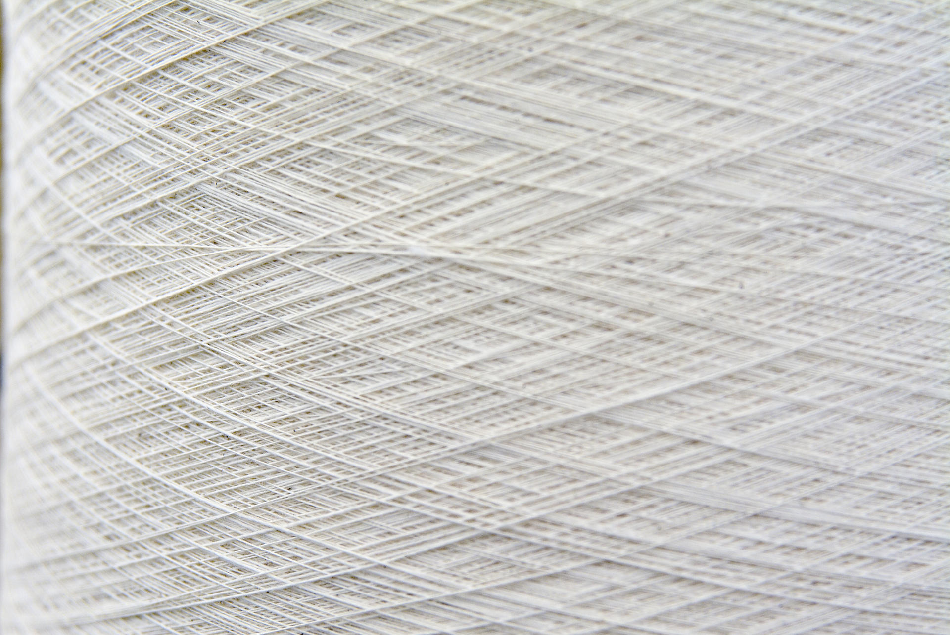 Textile yarn produced in spinning process